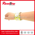 Impresos especiales reflectantes bofetada wrap pulsera